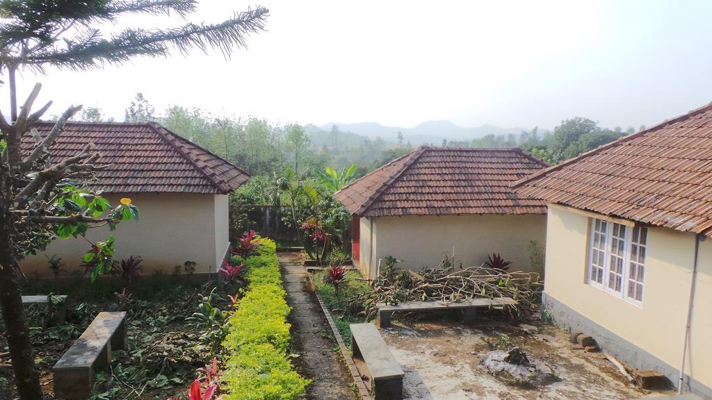 Golf View Cottages Madikeri Exterior photo